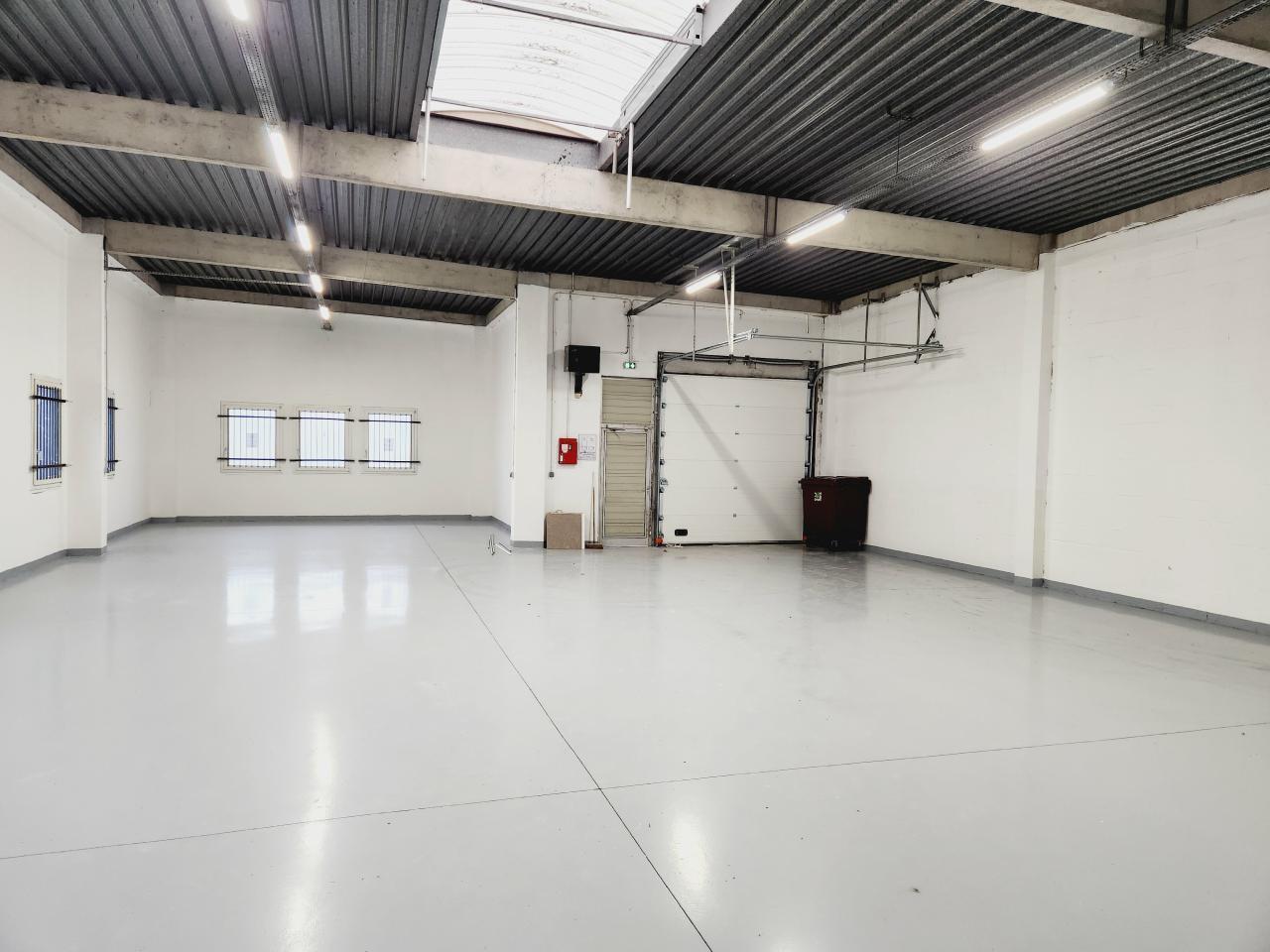 Local d'activité Lognes 385m² Location local d'activité Lognes Seine-et-Marne OLACT2110677 1